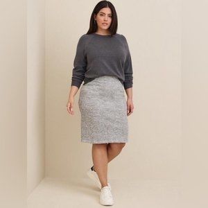 NWT Torrid Midi Studio Double Knit Pencil Skirt Heathered Gray Size 2